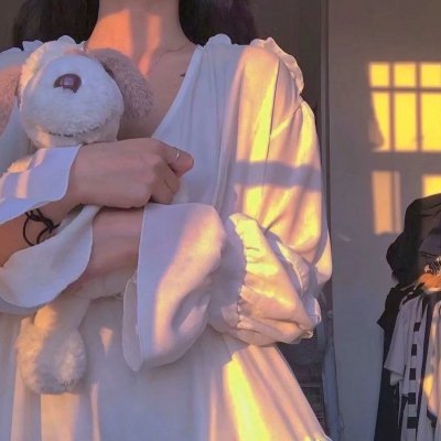 三女休夫